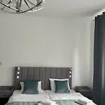 Bed & Breakfast Victoria 3*
