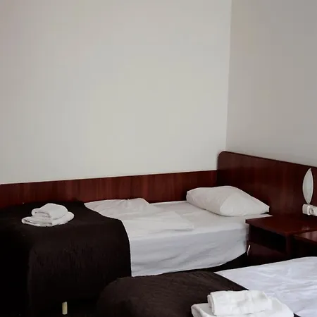 Victoria 4*