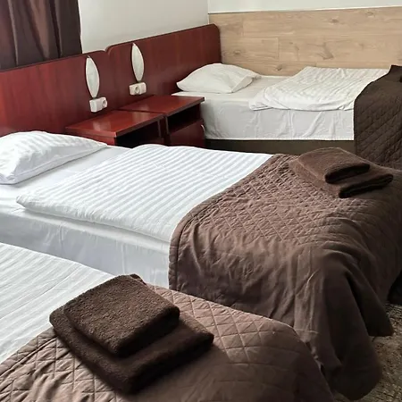 Victoria 3* Warszawa