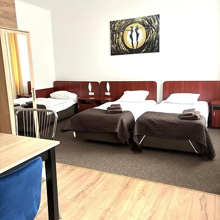 Victoria 3* Warszawa