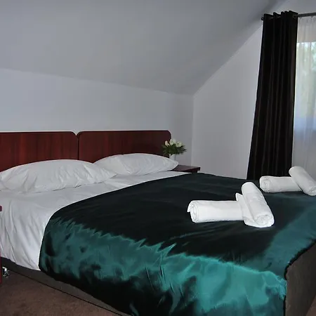 Victoria 3* Warszawa